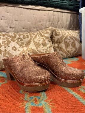 Antelope Copper Brown Faux-Hair Clog Mules